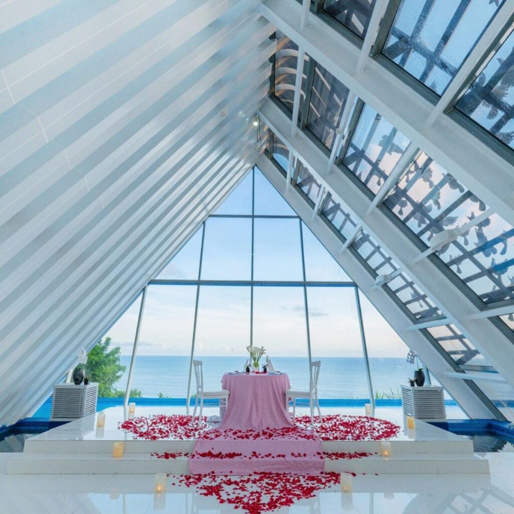 Experience Pure Romance: The Top Bali Wedding Venues for Your Dream Day - Banyan Tree Ungasan
