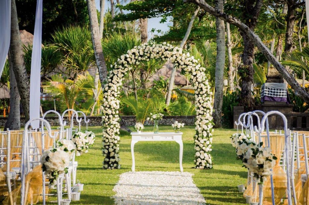 Experience Pure Romance The Top Bali Wedding Venues for Your Dream Day - The Oberoi, Bali