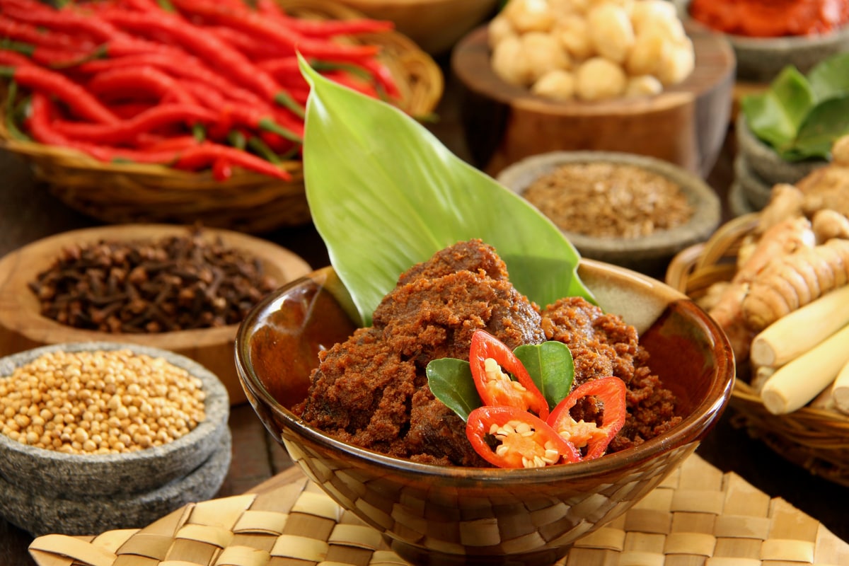 Rendang in Padang: The Pride of West Sumatra Rendang in Padang: The Pride of West Sumatra