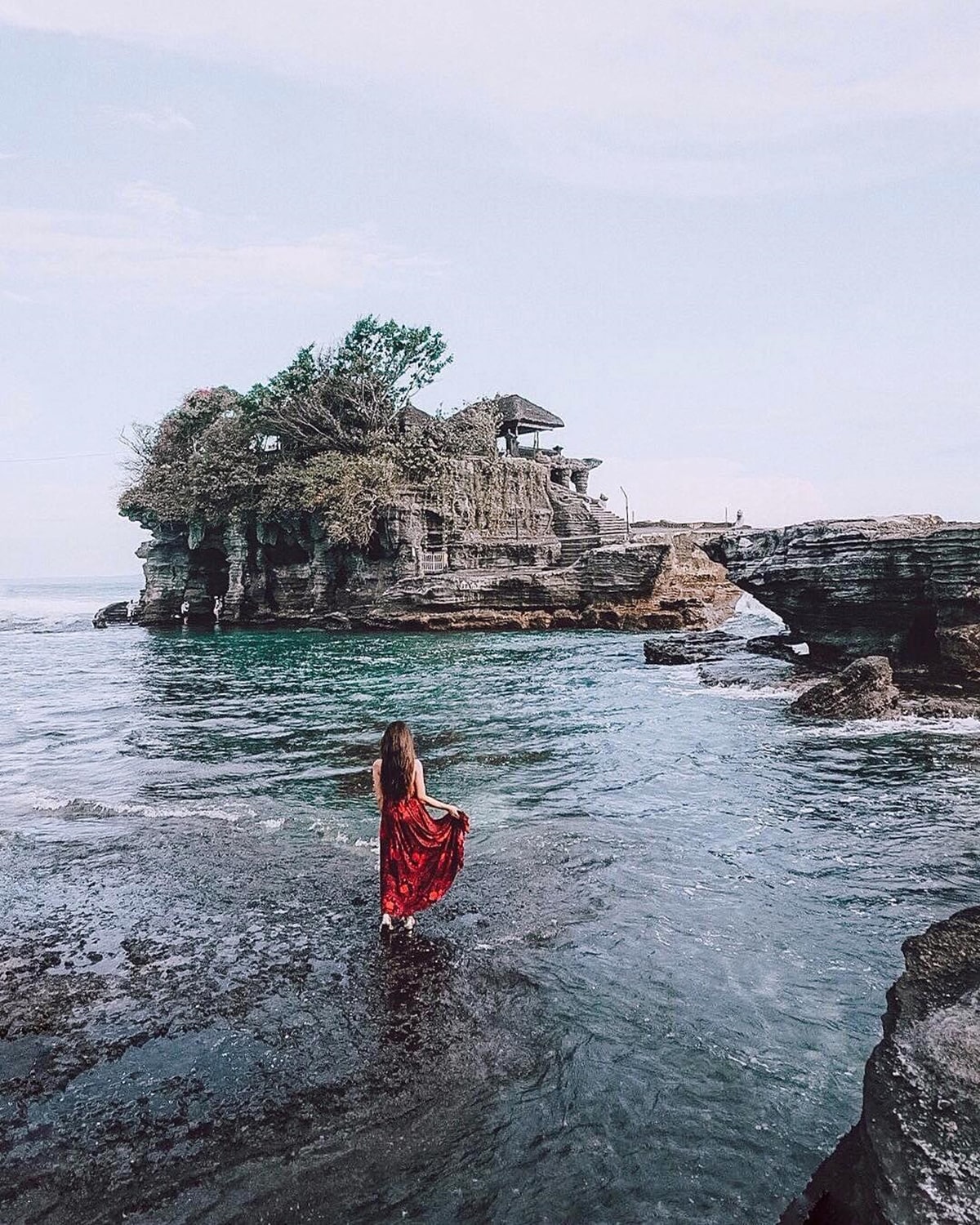 Tanah Lot: An Iconic Marvel Tanah Lot: An Iconic Marvel