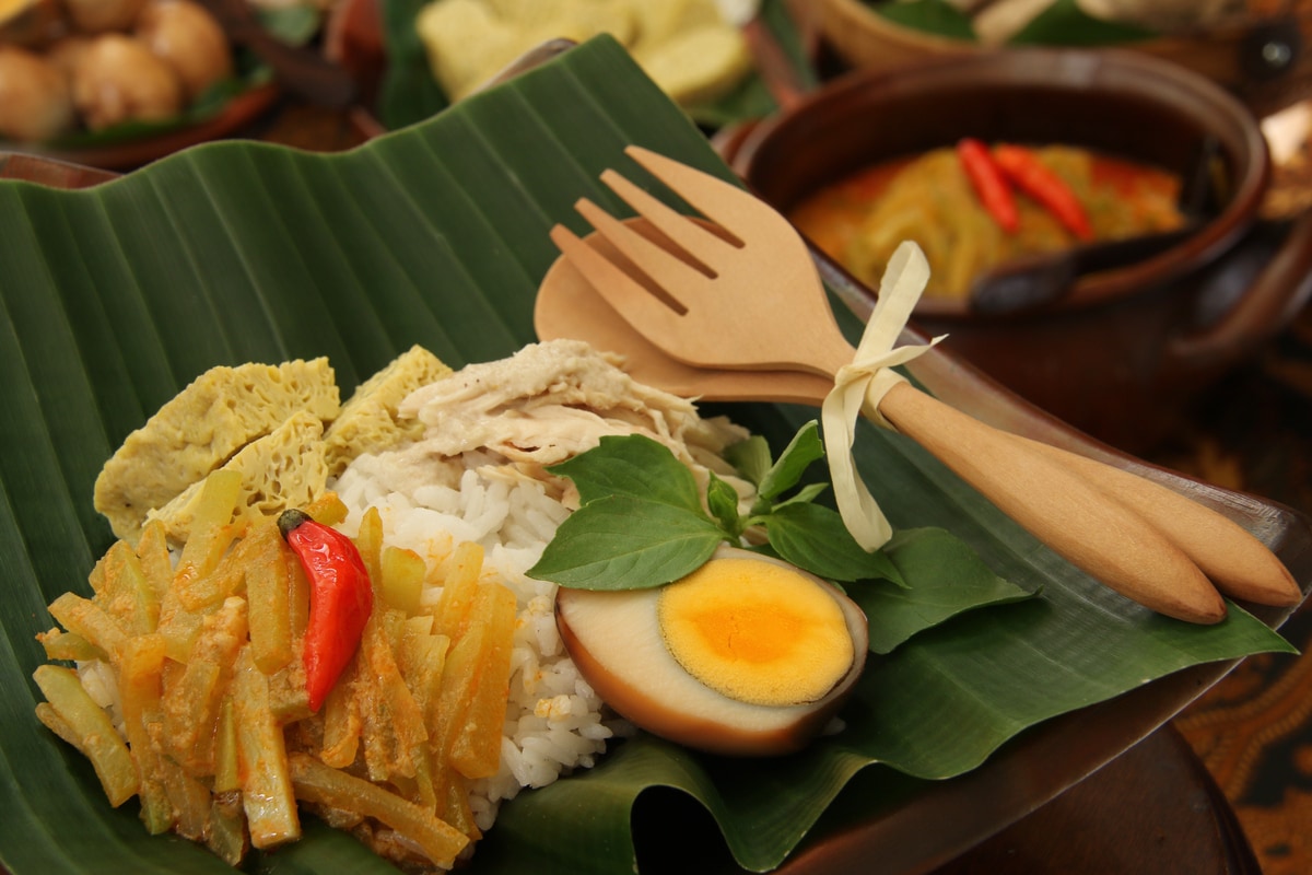 Nasi Liwet in Solo: The Aromatic Rice Dish of Surakarta Nasi Liwet in Solo: The Aromatic Rice Dish of Surakarta