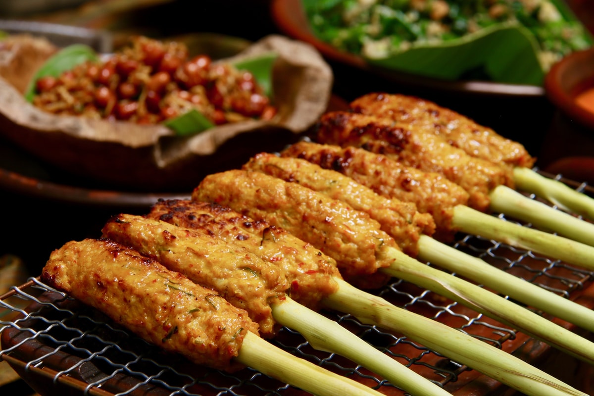 Satay Lilit in Bali: A Balinese Street Food Gem Satay Lilit in Bali: A Balinese Street Food Gem