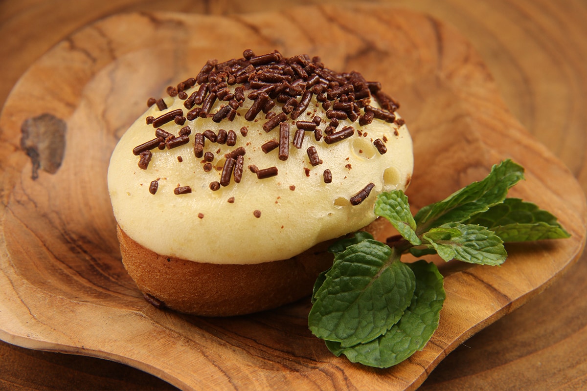 Enjoy These 5 Indonesian Traditional Snacks While Stay at Home