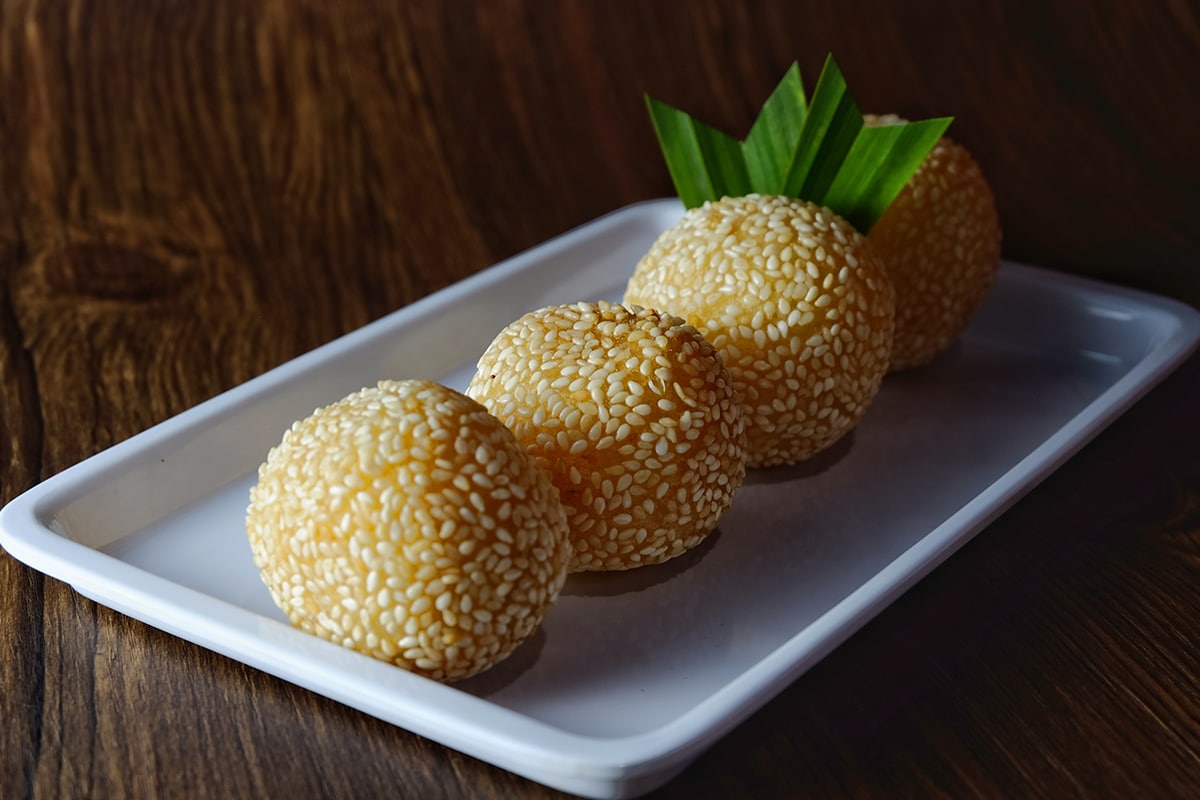 Enjoy These 5 Indonesian Traditional Snacks While Stay at Home