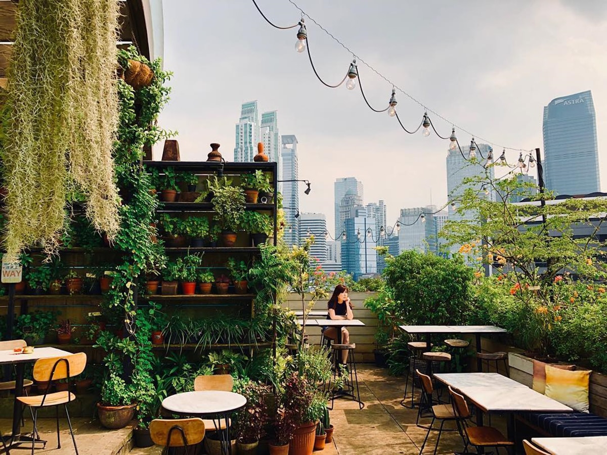 15 Sky High Entertainment Sites to Enjoy the Remarkable Night in Jakarta